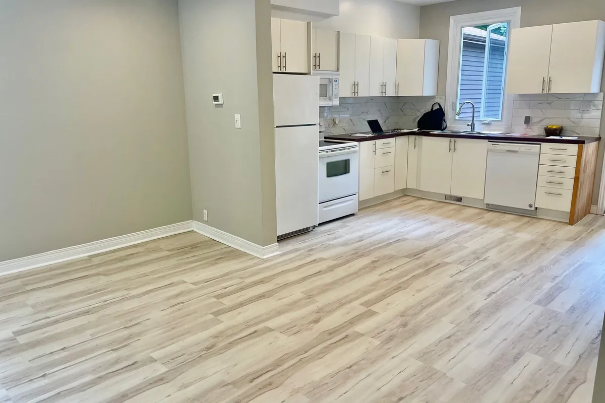 5 EDGAR Street, ON K1Y 3L4