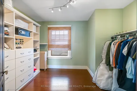 153 Geneva Street, ON L2R 4N7