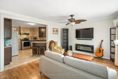 7 Elmwood Avenue, ON L2R 2T5