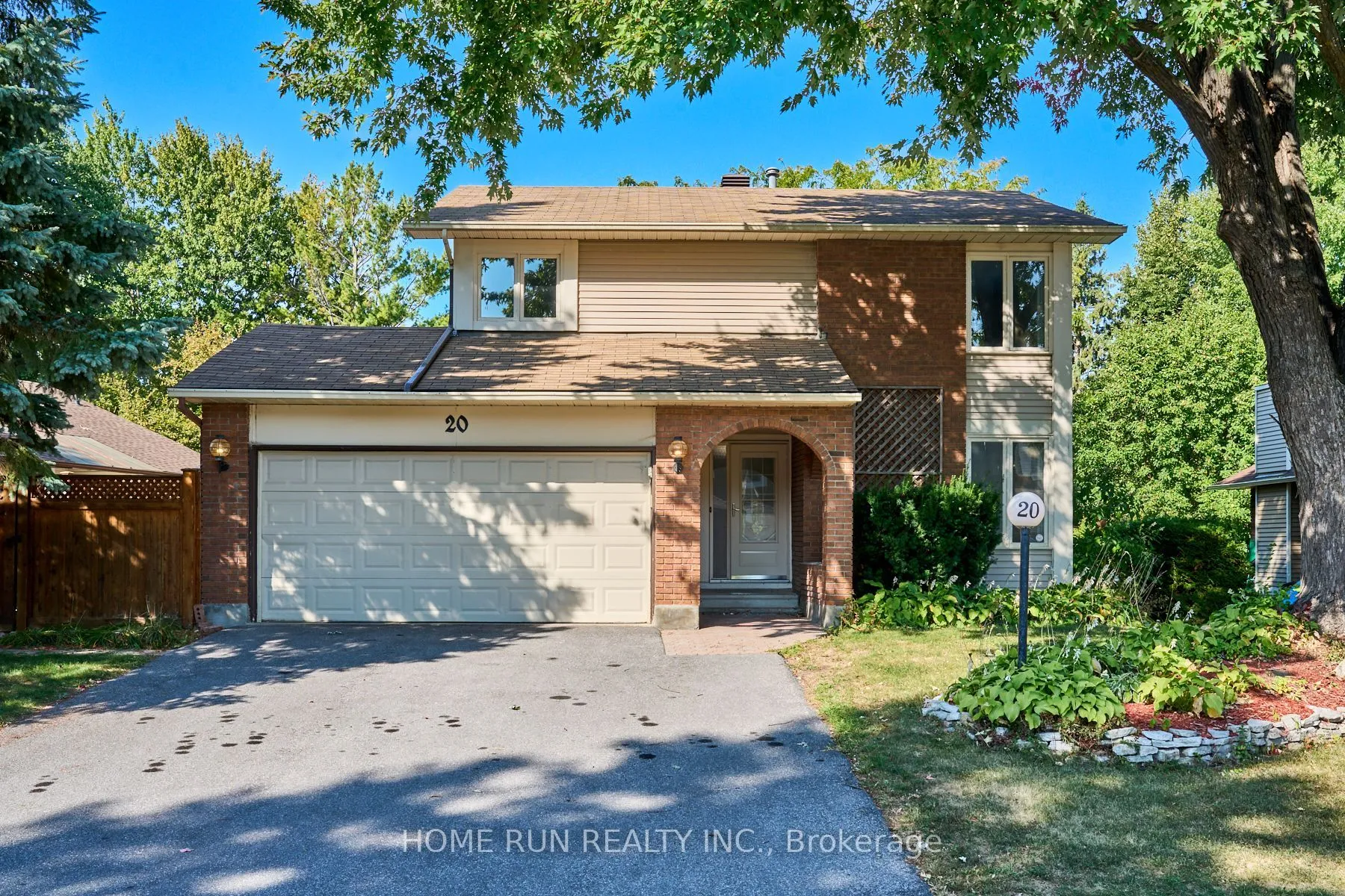 20 Thiessen Crescent, ON K2L 2M3