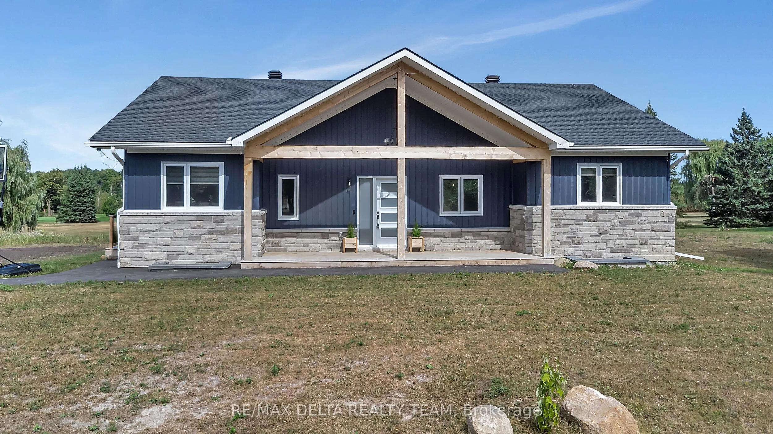 4645 Mcneely Rd Road, ON K4B 1J1