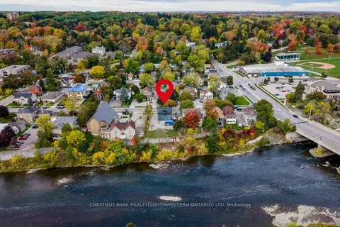 67 Grand Avenue, ON N1S 2L1