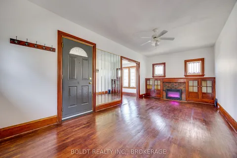 8 Chelsea Street, ON L2P 3B8