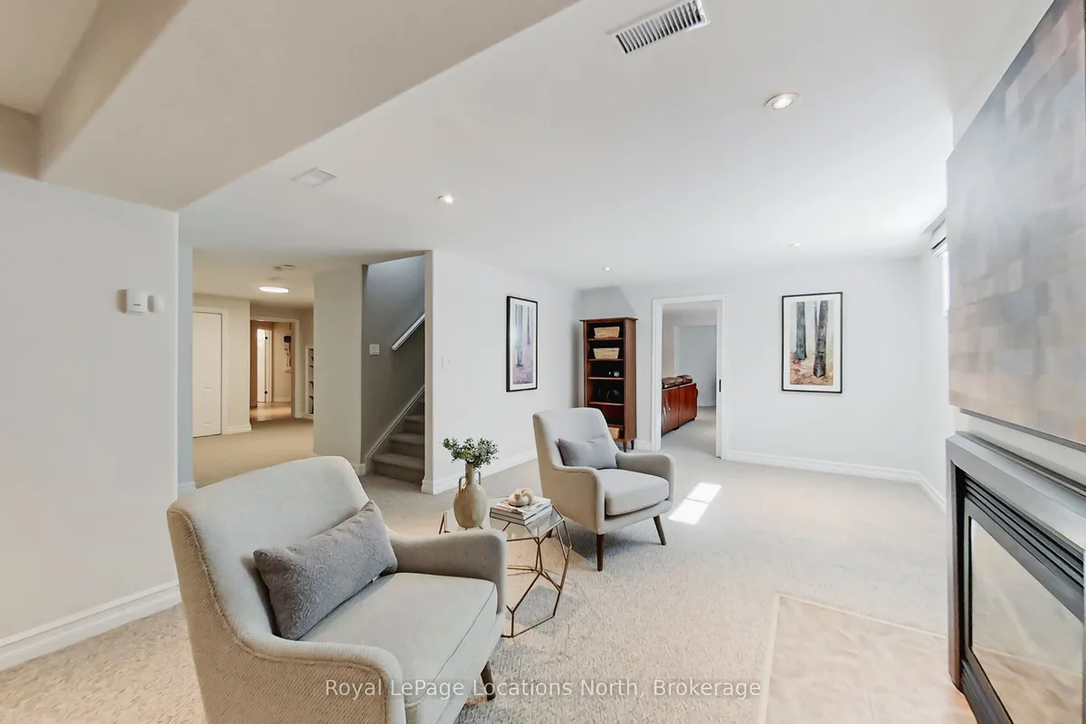 113 Aspen Way, ON L9Y 0S8