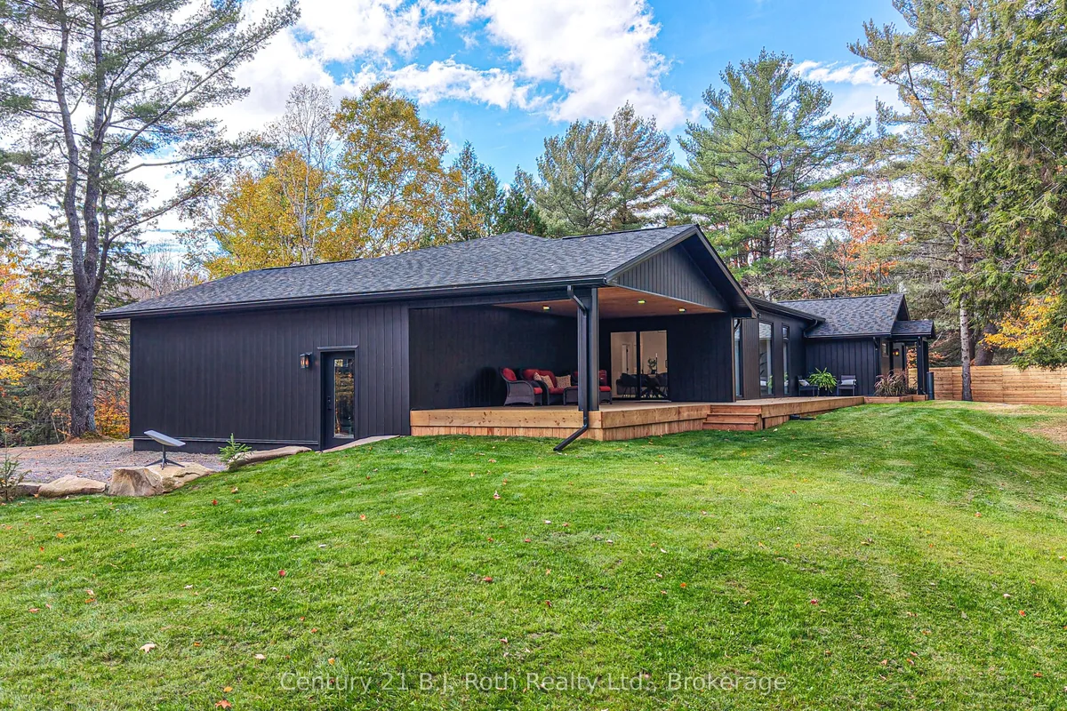 691 South Waseosa Lake Road, ON P1H 2N5