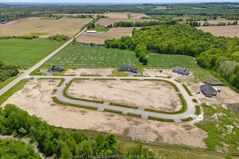 5422 Winfield Drive, ON L1A 0G1