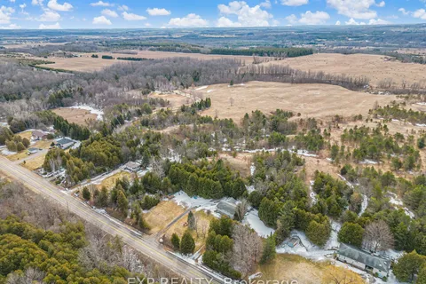 588458 County Rd 17 Road, ON L9V 0S8