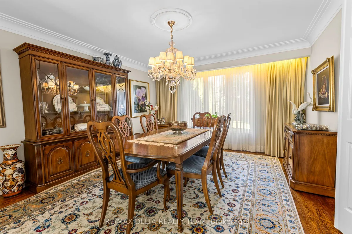 11 Garand Place, ON K1H 8M1