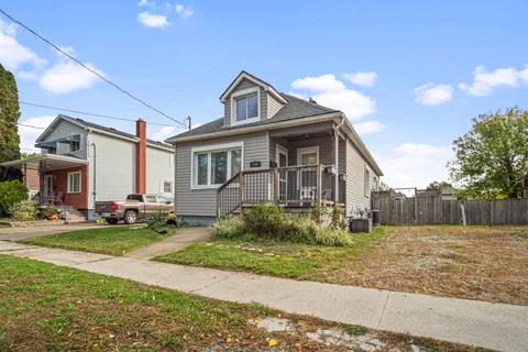 149 Alberta Street, ON L3B 2V9