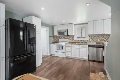 149 Alberta Street, ON L3B 2V9