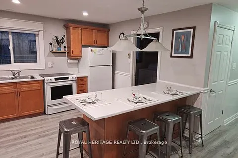 87 Fire Route 57 Route, ON K0L 1Z0