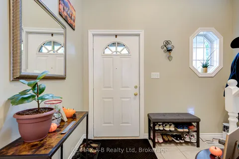 105 Maxwell Street, ON N4X 0A2