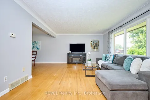 6724 McMicking Street, ON L2J 1X3