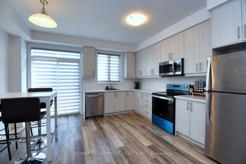 120 Court Drive, ON N3L 4C1