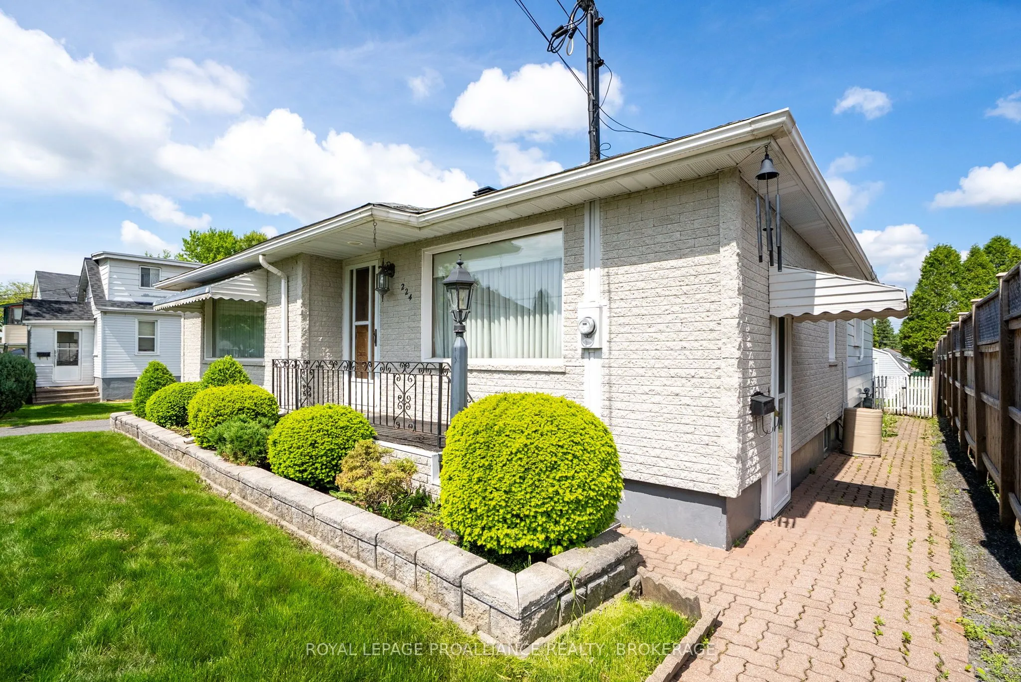 224 Danis Avenue, ON K6H 5E7