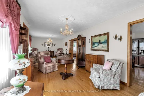 224 Danis Avenue, ON K6H 5E7