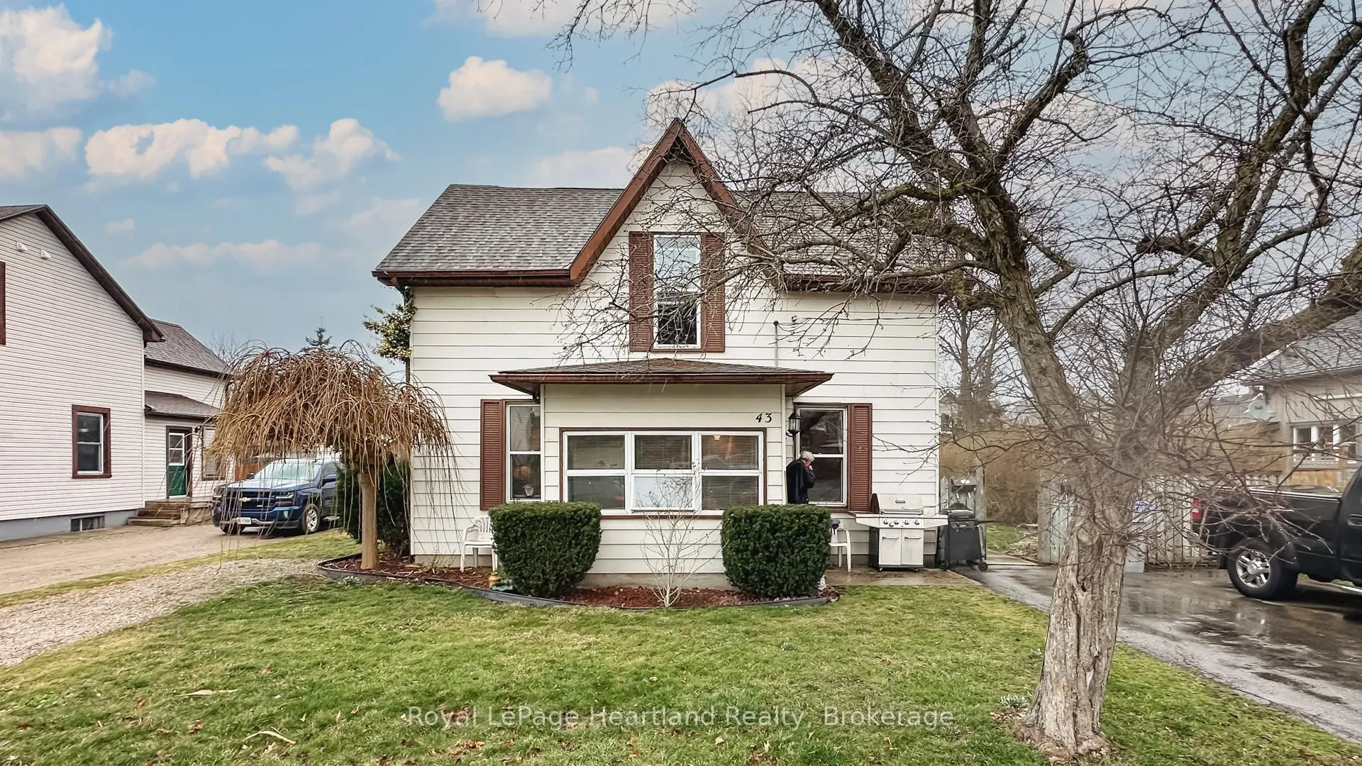 43 Trafalgar Street, ON N7A 1T3