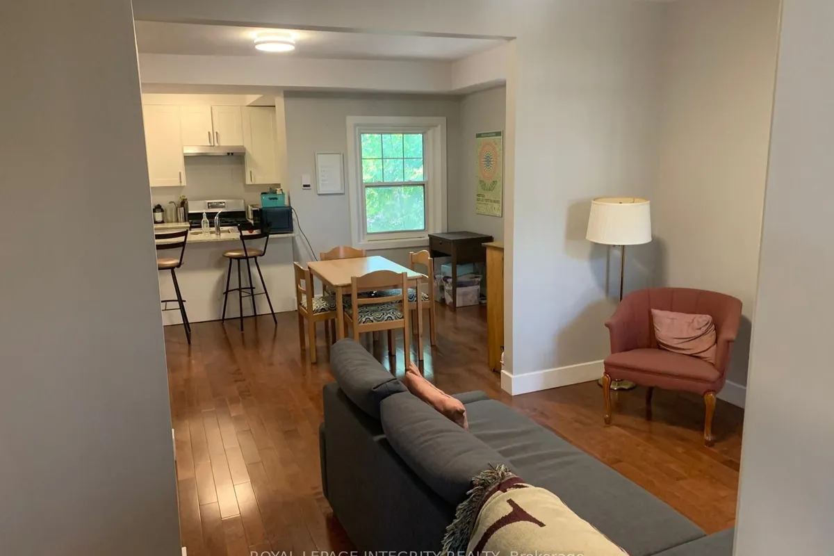 220-222 Argyle Avenue, ON K2P 1B9