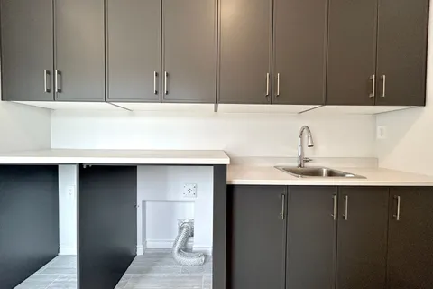 12 Riverstone Way, ON K8N 0S6