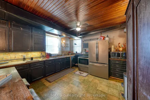 5924 Putnam Road, ON N0L 2J0