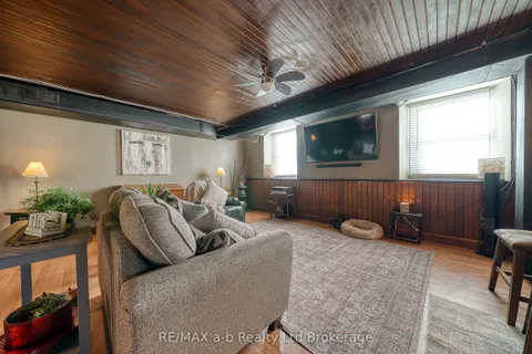 5924 Putnam Road, ON N0L 2J0