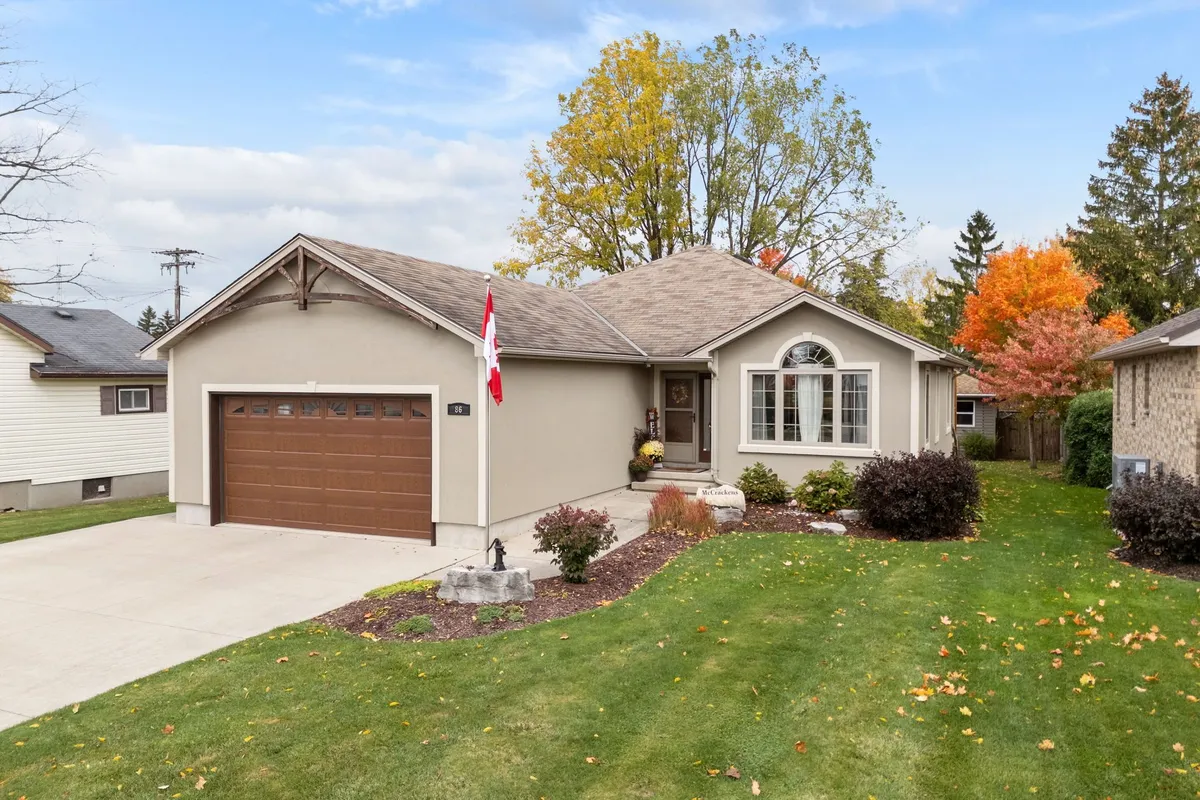 86 Huron Street, ON N0M 1S2