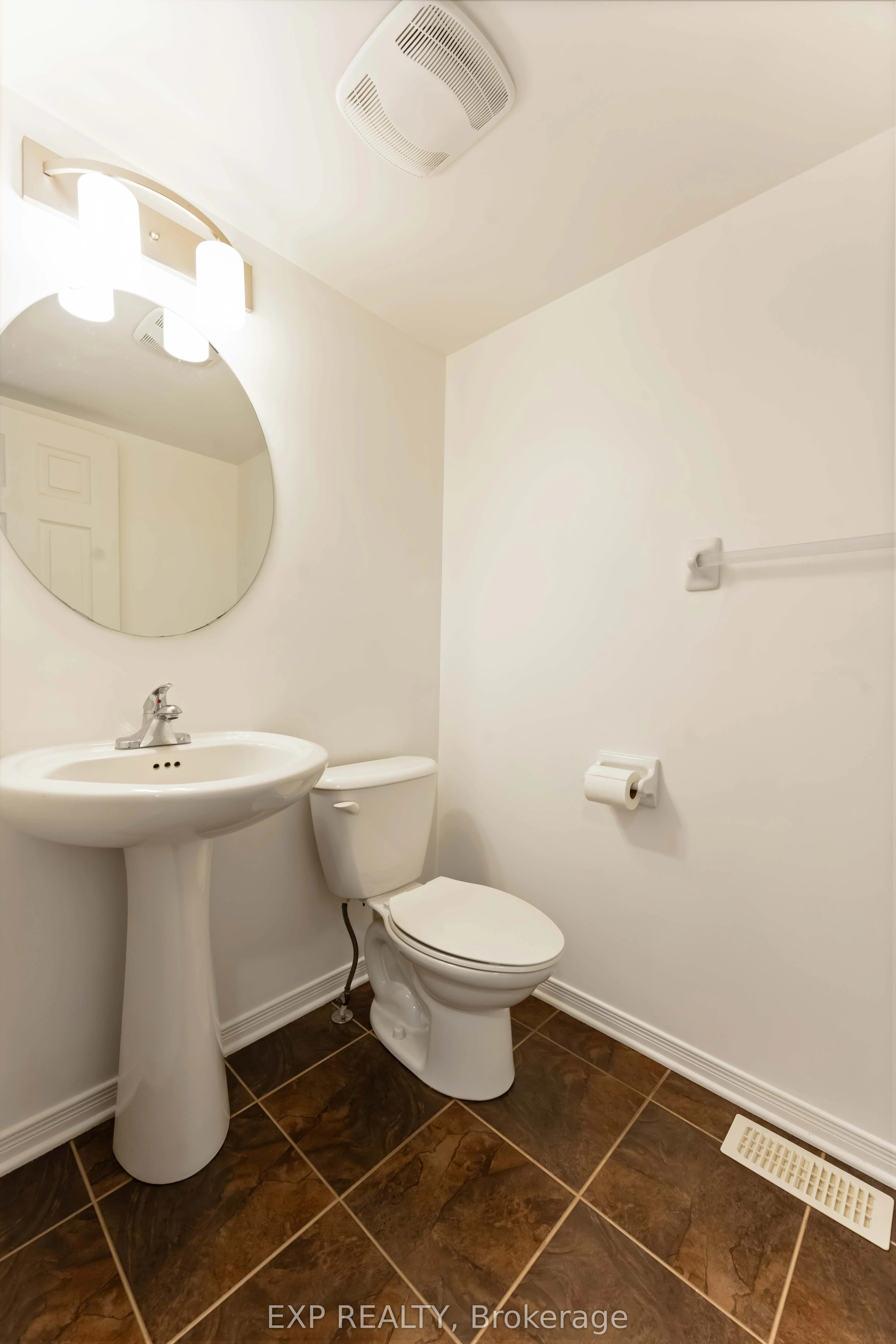 438 Haresfield Court, ON K4M 0B6