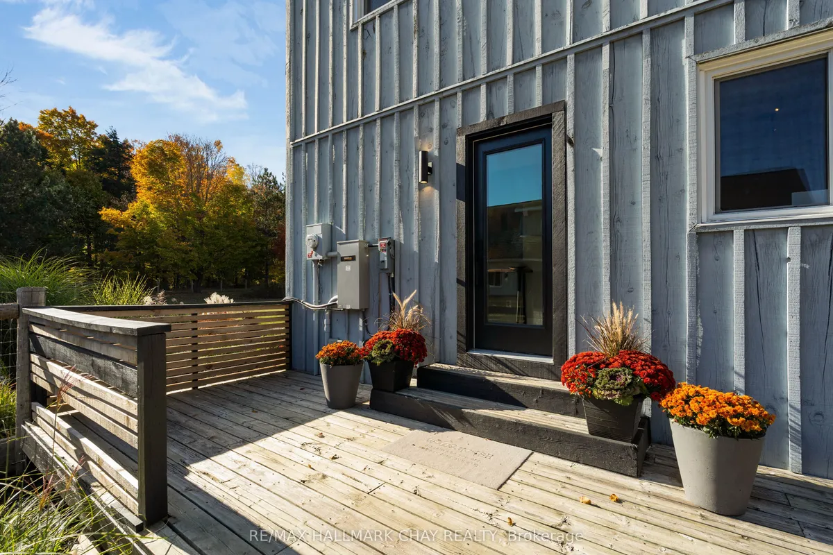 5748 First Line, ON L0N 1N0