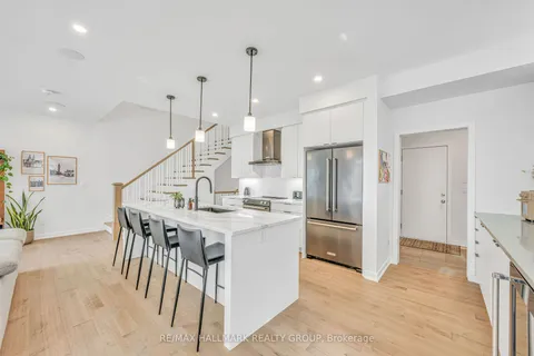 14 Stanhope Court, ON K2J 6S2