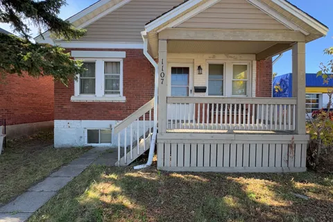 1107 Algonquin Avenue, ON P1B 4Y1
