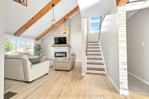 36 Thomas Street, ON K0J 1P0