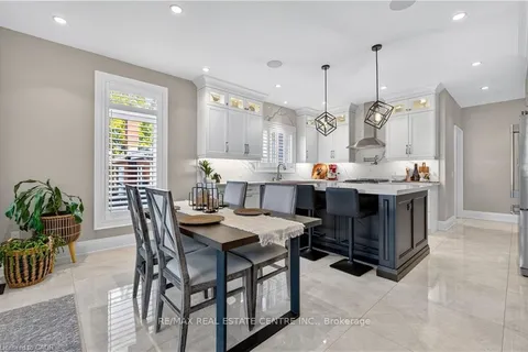 18 David Avenue, ON L9A 3V1