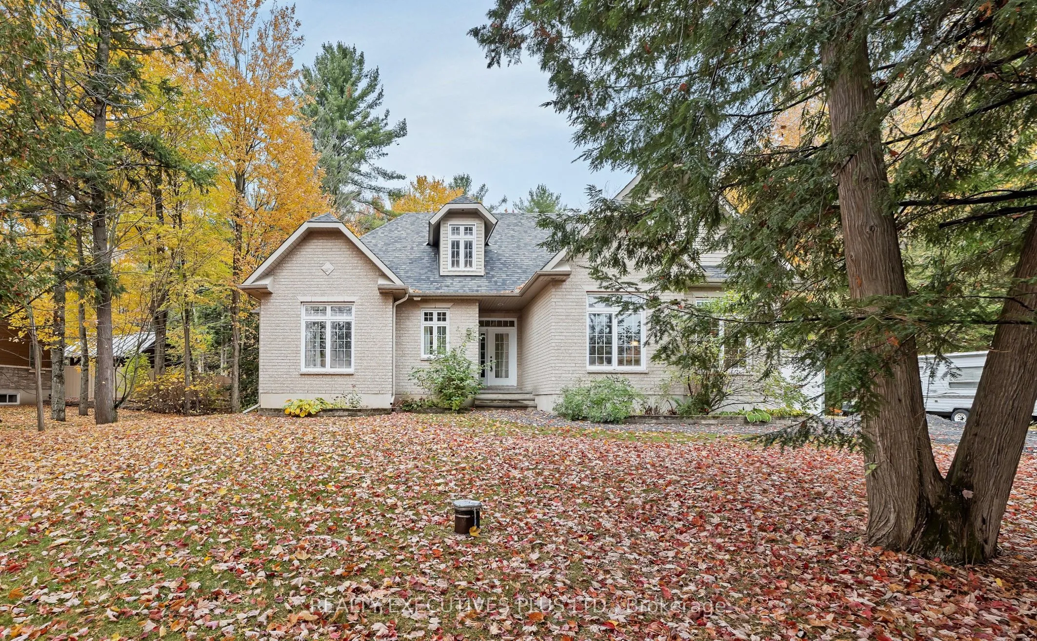 2660 Dubois Street, ON K4K 1K7