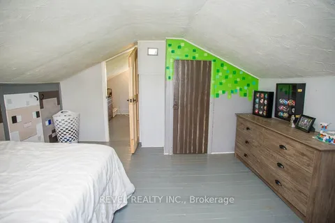 38 Queen Street, ON N0E 1P0