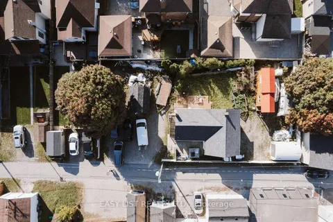 14 Chestnut Lane, ON L2T 1G4