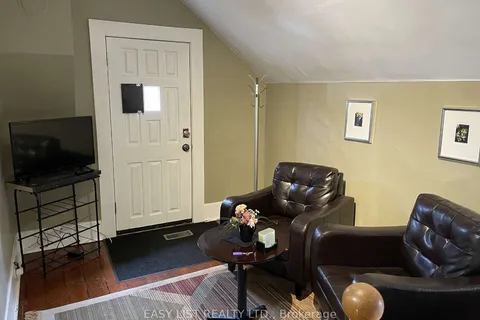 14 Chestnut Lane, ON L2T 1G4