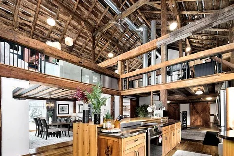 121 Old Highway 26 N/A, ON N4L 1W7