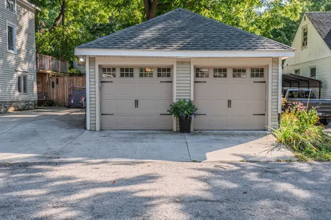 26 Mountain Street, ON L3M 3K1