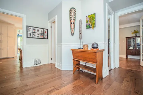 26 Mountain Street, ON L3M 3K1