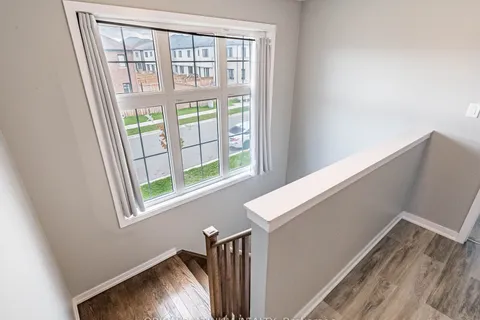 135 Pagebrook Crescent, ON L8J 0K7