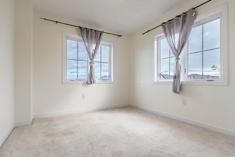 135 Pagebrook Crescent, ON L8J 0K7