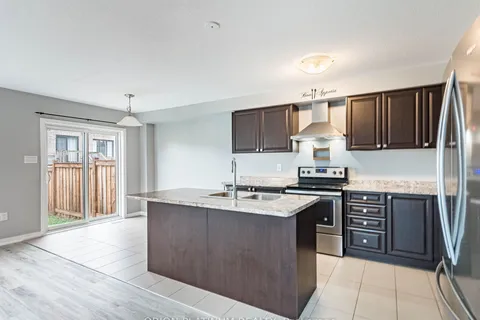 135 Pagebrook Crescent, ON L8J 0K7