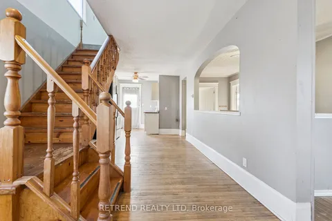 219 Erie Avenue, ON N3S 2H1