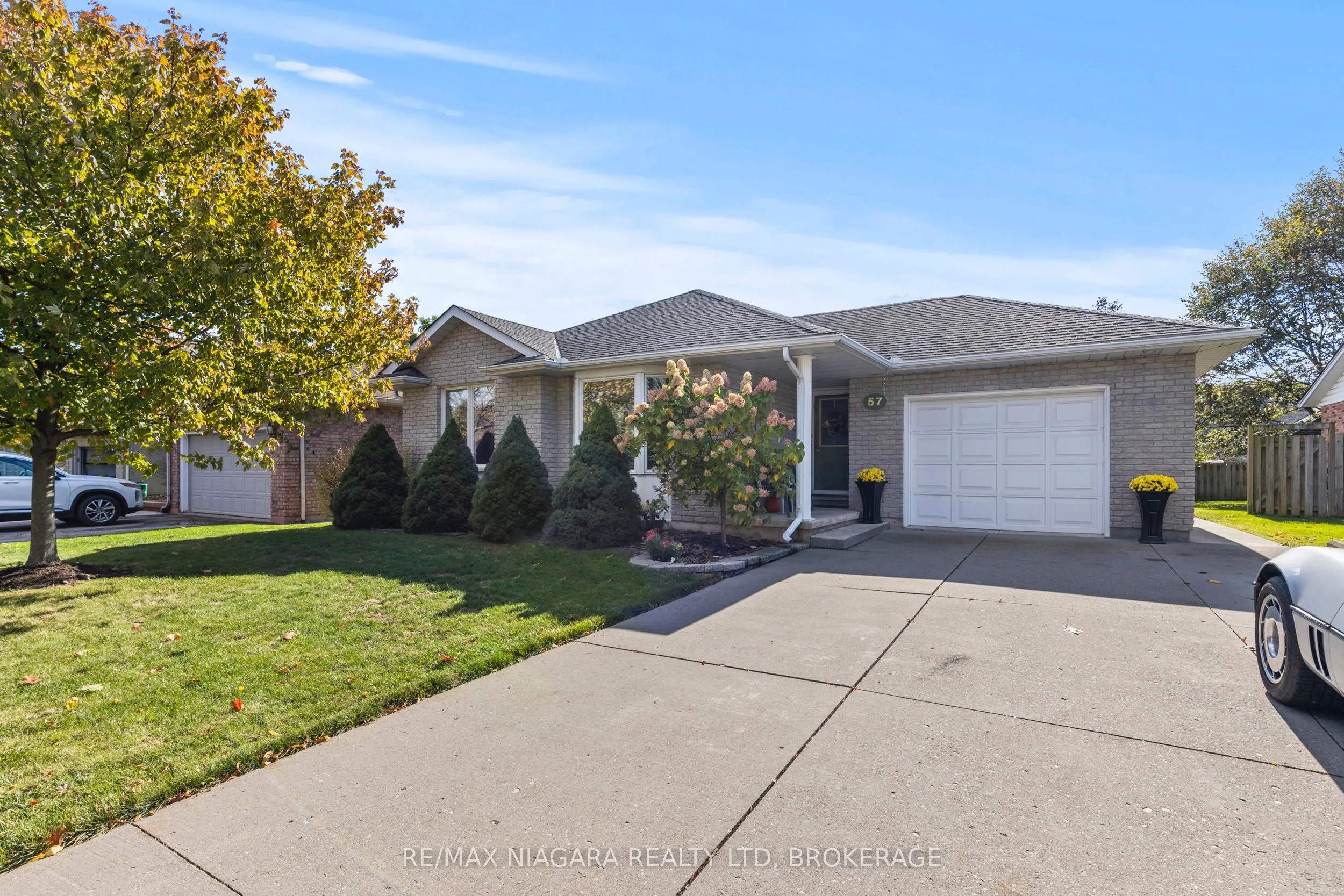 57 Wellandvale Drive, ON L3C 7C5