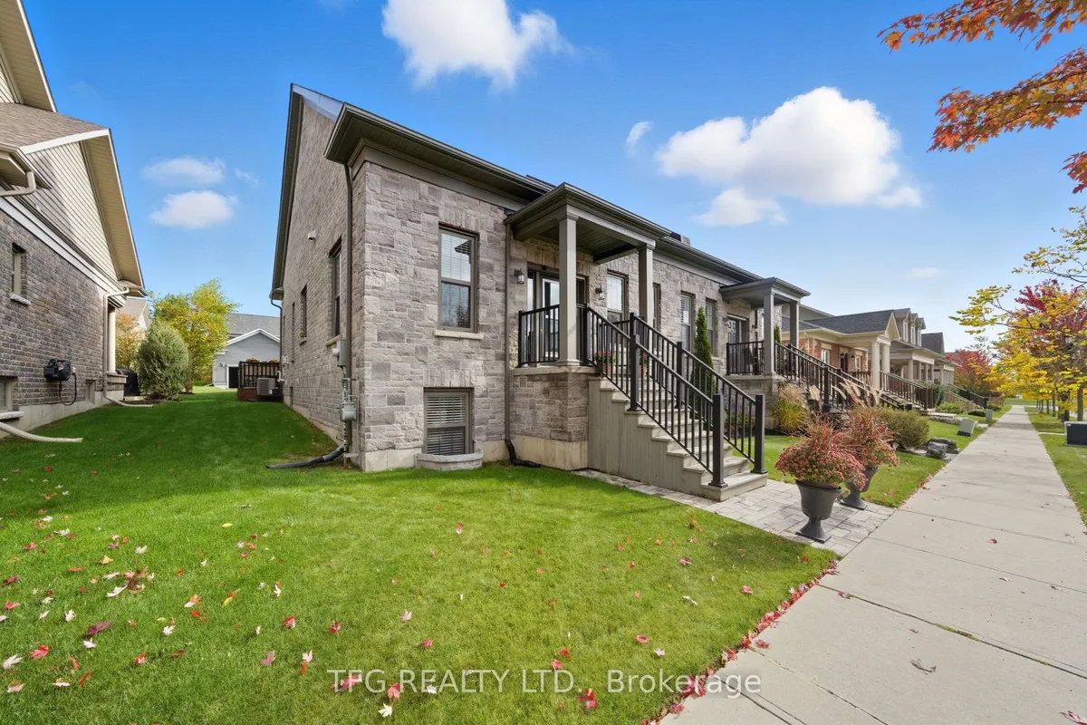 816 Smith Road, ON K9A 0B7