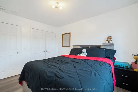 244 palmer Lane, ON N4T 0G5