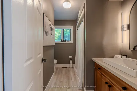 708 Anita Avenue, ON P1B 8G4