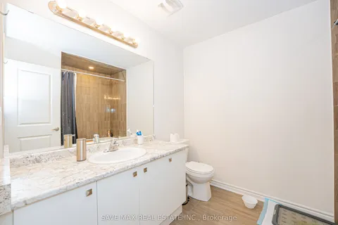 136 Sapphire Way, ON L2V 0B8