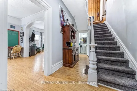 58 Avondale Road, ON K8P 4G3