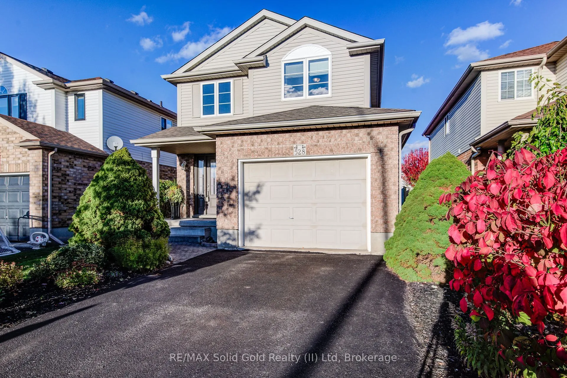 528 Chesapeake Crescent, ON N2K 4G1